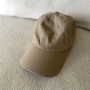 Adjustable Beige Baseball Cap – Unbranded